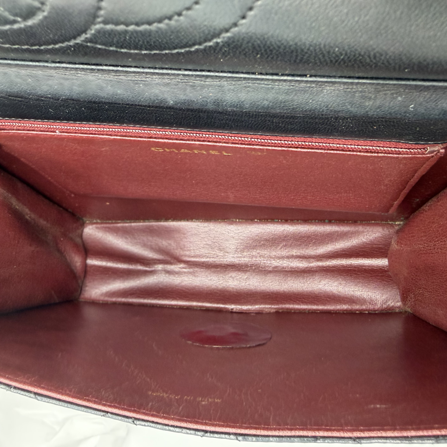 Chanel - Sac à Rabat Cuir Matelassé CC Doré Vintage