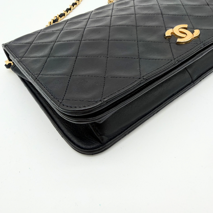 Chanel – Mademoiselle 23 cm Cuir Matelassé Noir