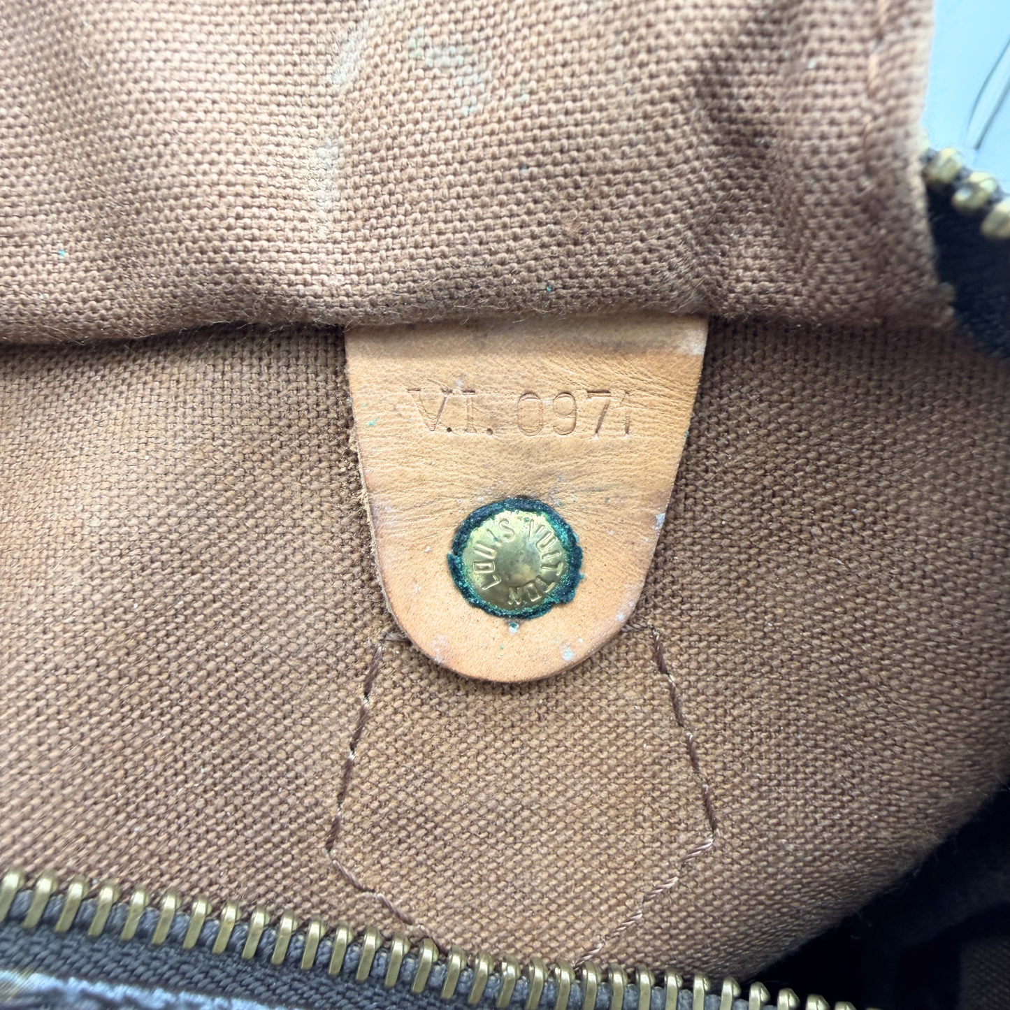 Louis Vuitton Speedy 30