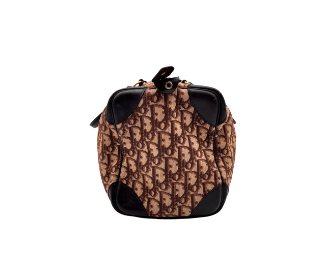 Dior – Boston Trotter