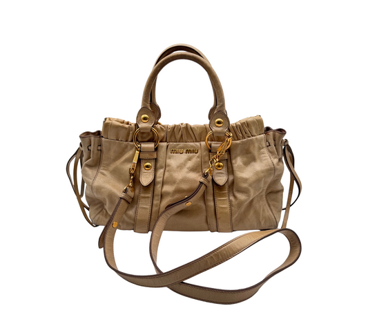 Miu Miu – Sac en cuir beige avec bandoulière