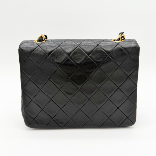 Chanel – Timeless Mini Square Classic Flap Cuir Noir Vintage