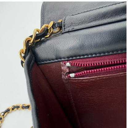 Chanel – Mademoiselle 23 cm Cuir Matelassé Noir