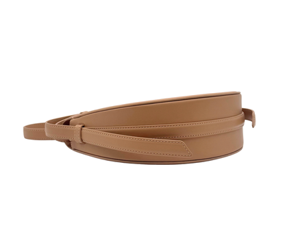 Polène – Sac demi-lune en cuir camel