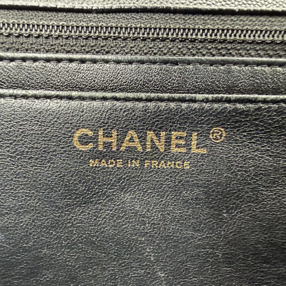 Chanel – Timeless Jumbo Simple Flap 30 cm Cuir Caviar Noir Doré