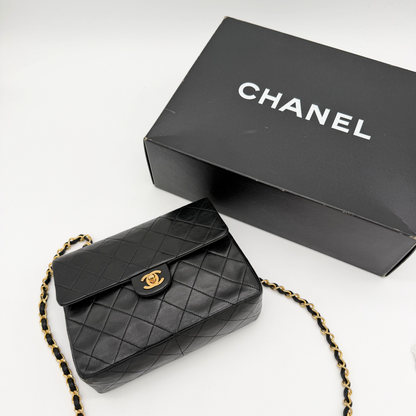 Chanel – Timeless Mini Square Classic Flap Cuir Noir Vintage