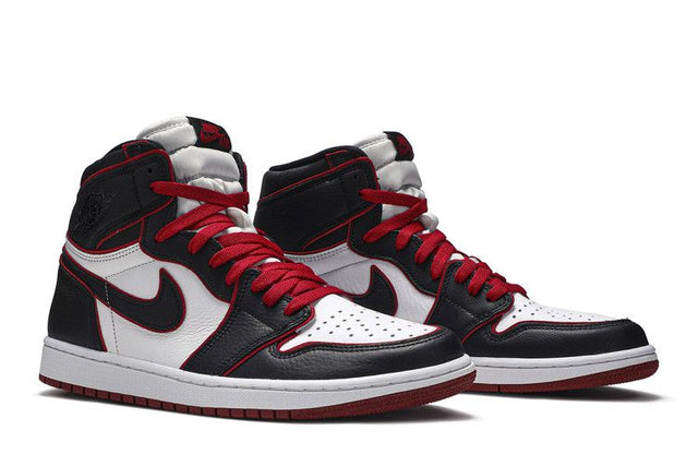 Air Jordan 1 Retro High Bloodline