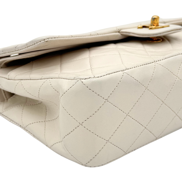 Chanel – Timeless Classique 25 cm Cuir Blanc