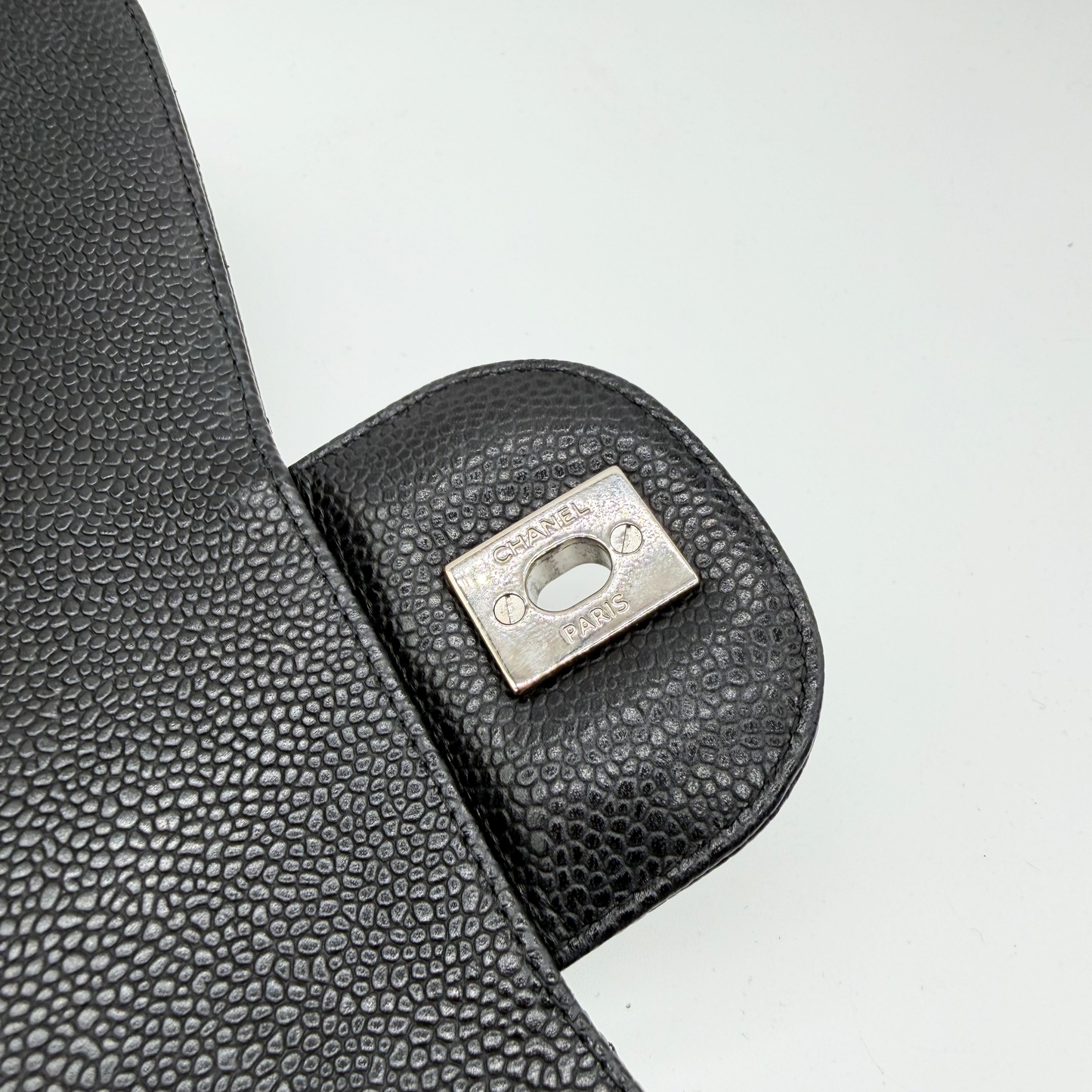 Chanel – Timeless Jumbo Double Flap 30 cm Cuir Caviar Noir