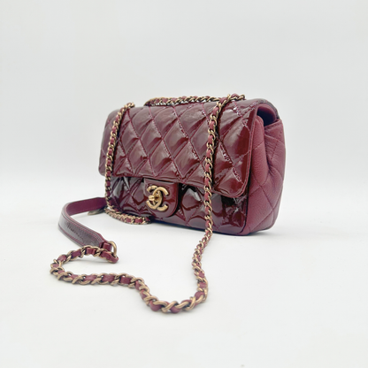 Chanel – Matelassé Cuir Verni Bordeaux
