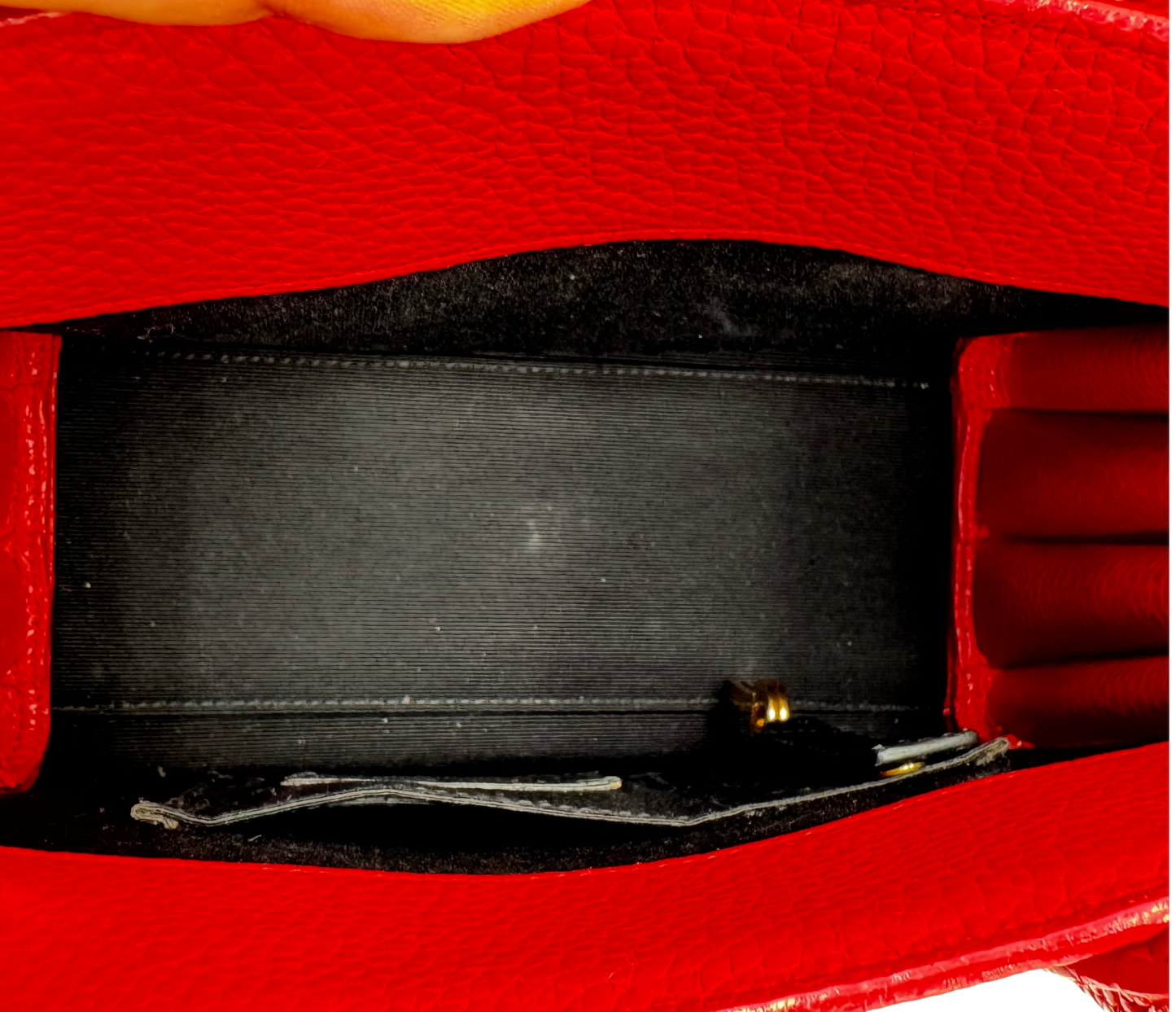 Saint Laurent – Sac de Jour Nano rouge cuir