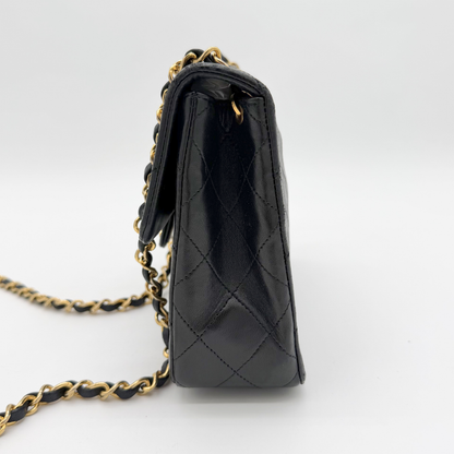 Chanel – Timeless Mini Square Classic Flap Cuir Noir Vintage