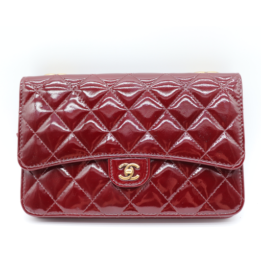 Chanel – Wallet on Chain Cuir Vernis Rouge Bordeaux