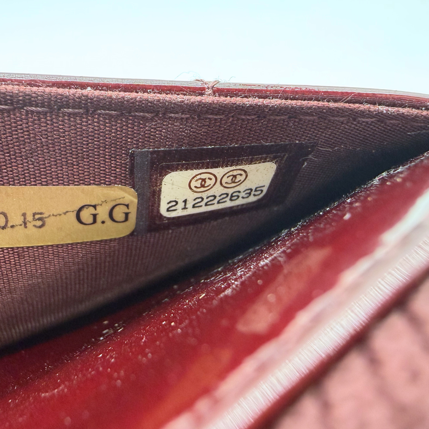 Chanel – Wallet on Chain Cuir Vernis Rouge Bordeaux