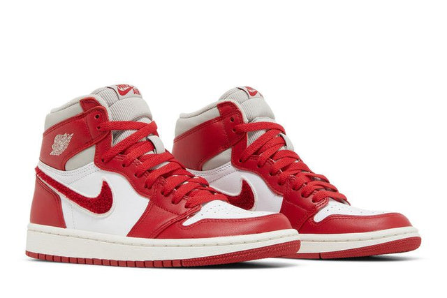 Air Jordan 1 High OG Varsity Red (Chenille)