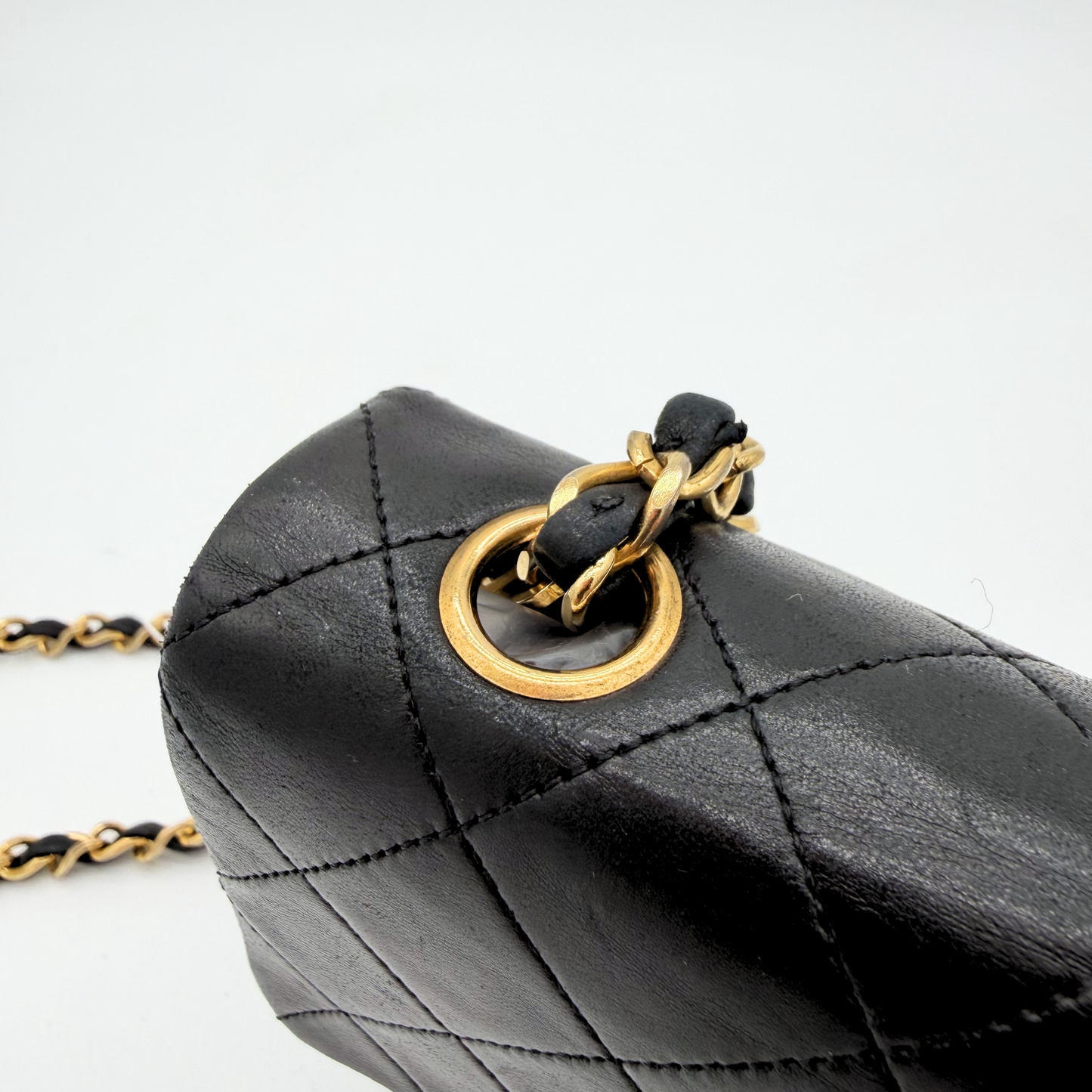 Chanel – Timeless Mini Square Classic Flap Cuir Noir Vintage