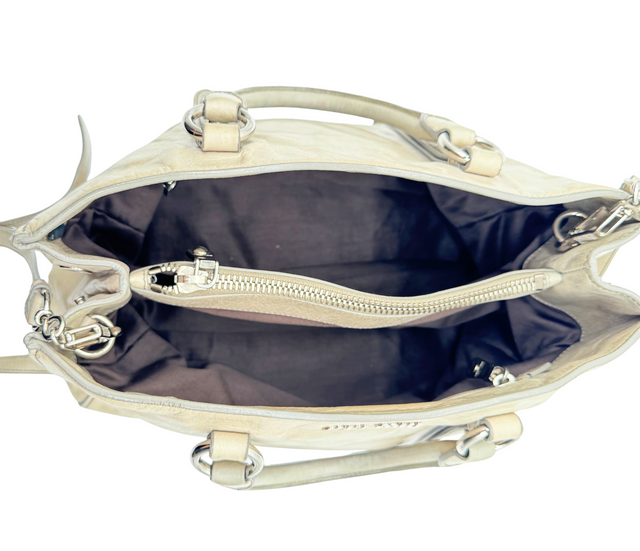 Miu Miu – Sac à Main en Cuir Taupe avec Bandoulière