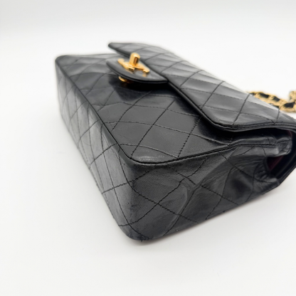 Chanel – Timeless Double Flap 23 cm Cuir Matelassé Noir