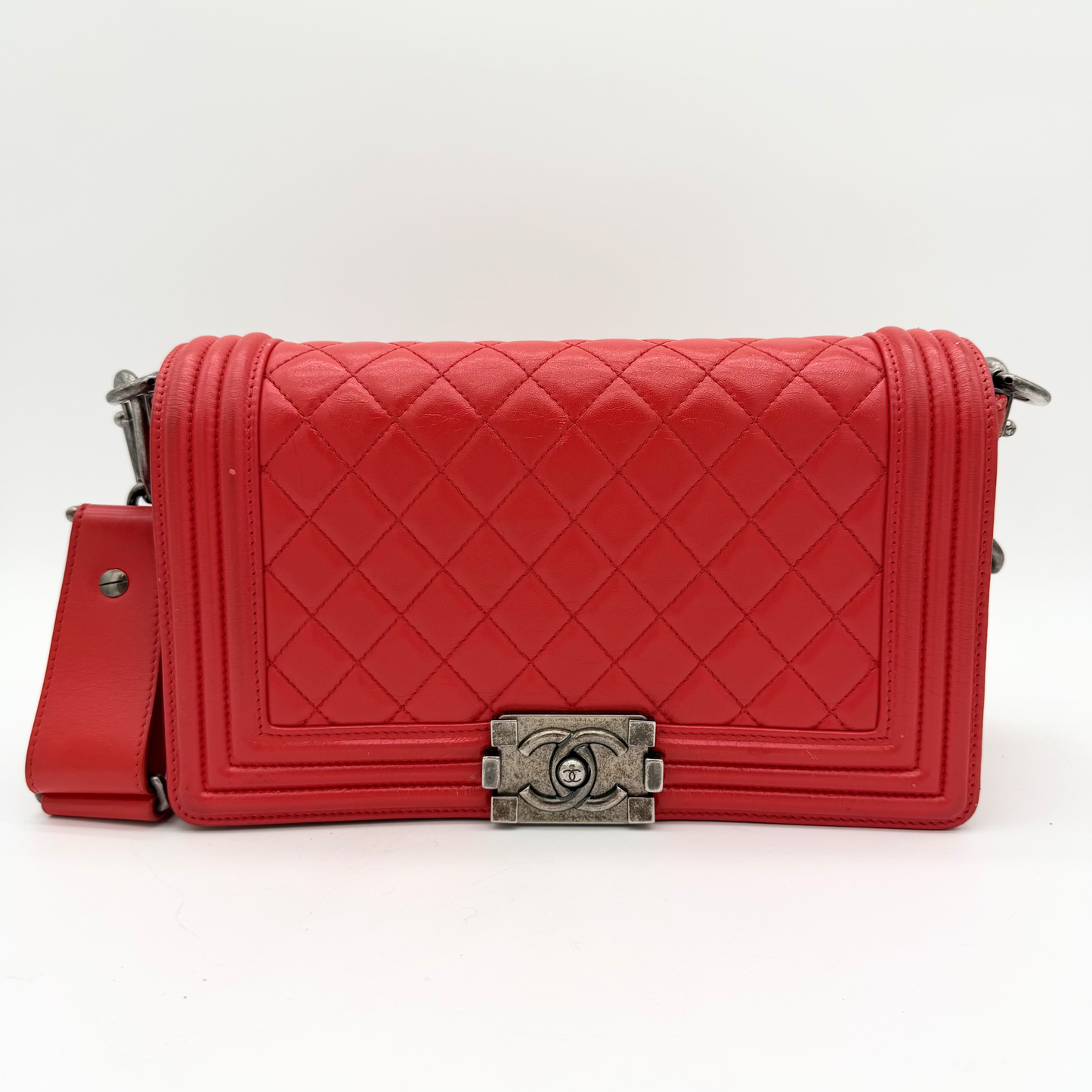 Chanel Boy cuir Rouge