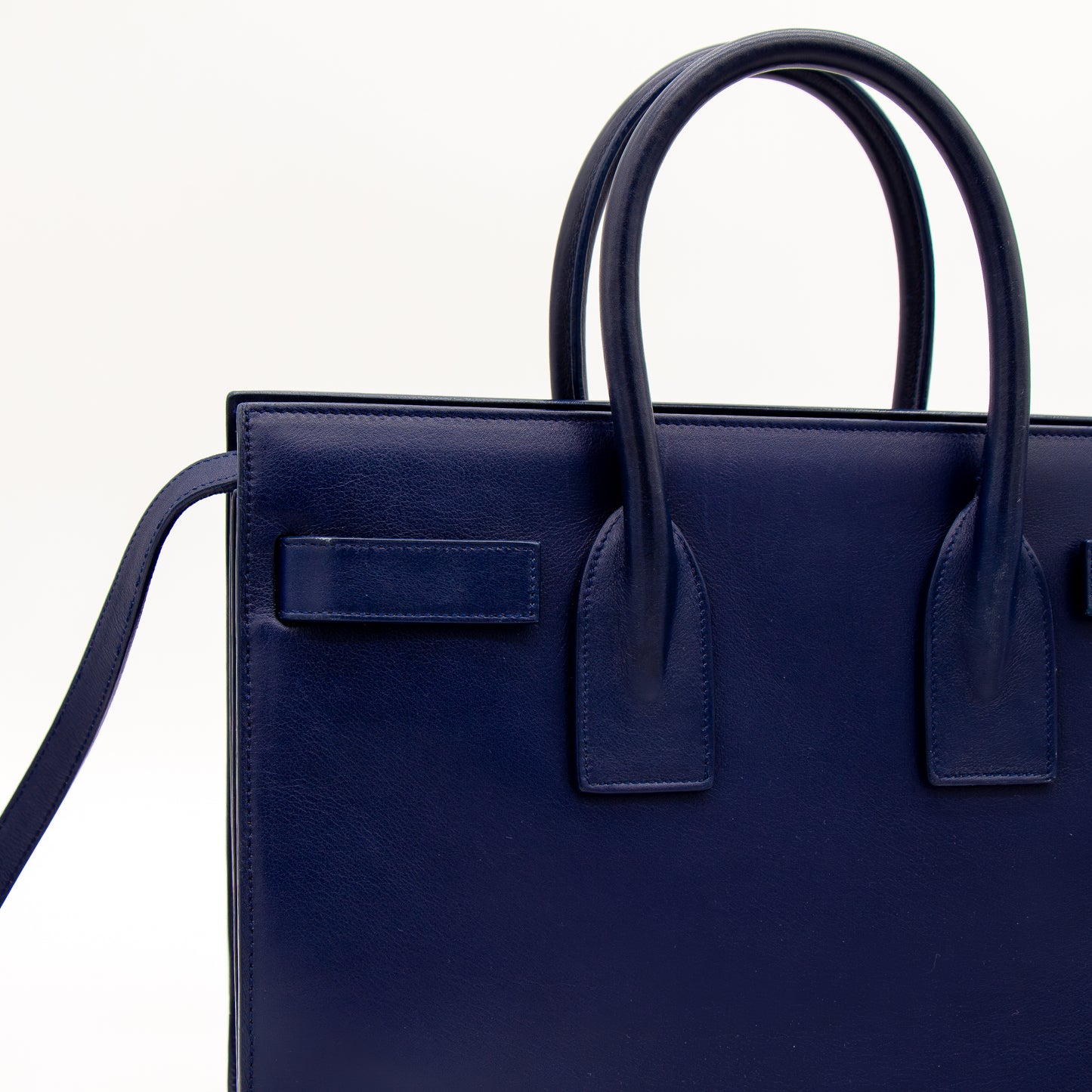 Saint Laurent Sac de Jour cuir bleu marine
