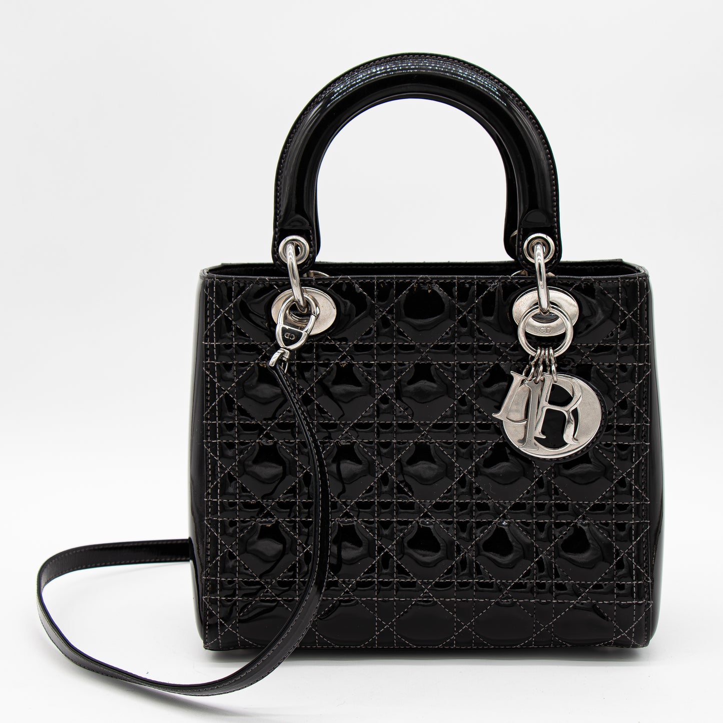 Dior – Lady Dior Vernis Noir Cannage