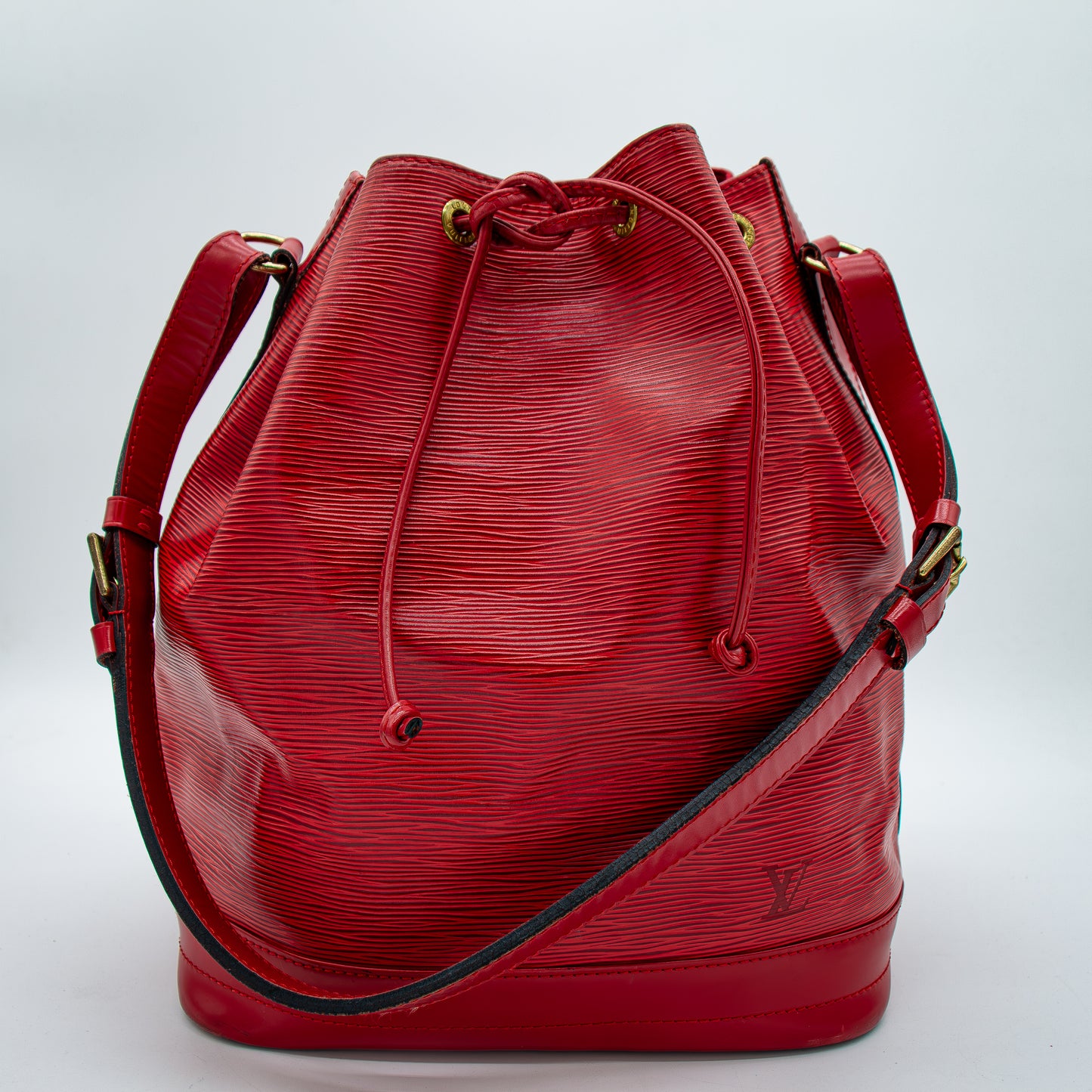 Louis Vuitton – Noé Épi Rouge