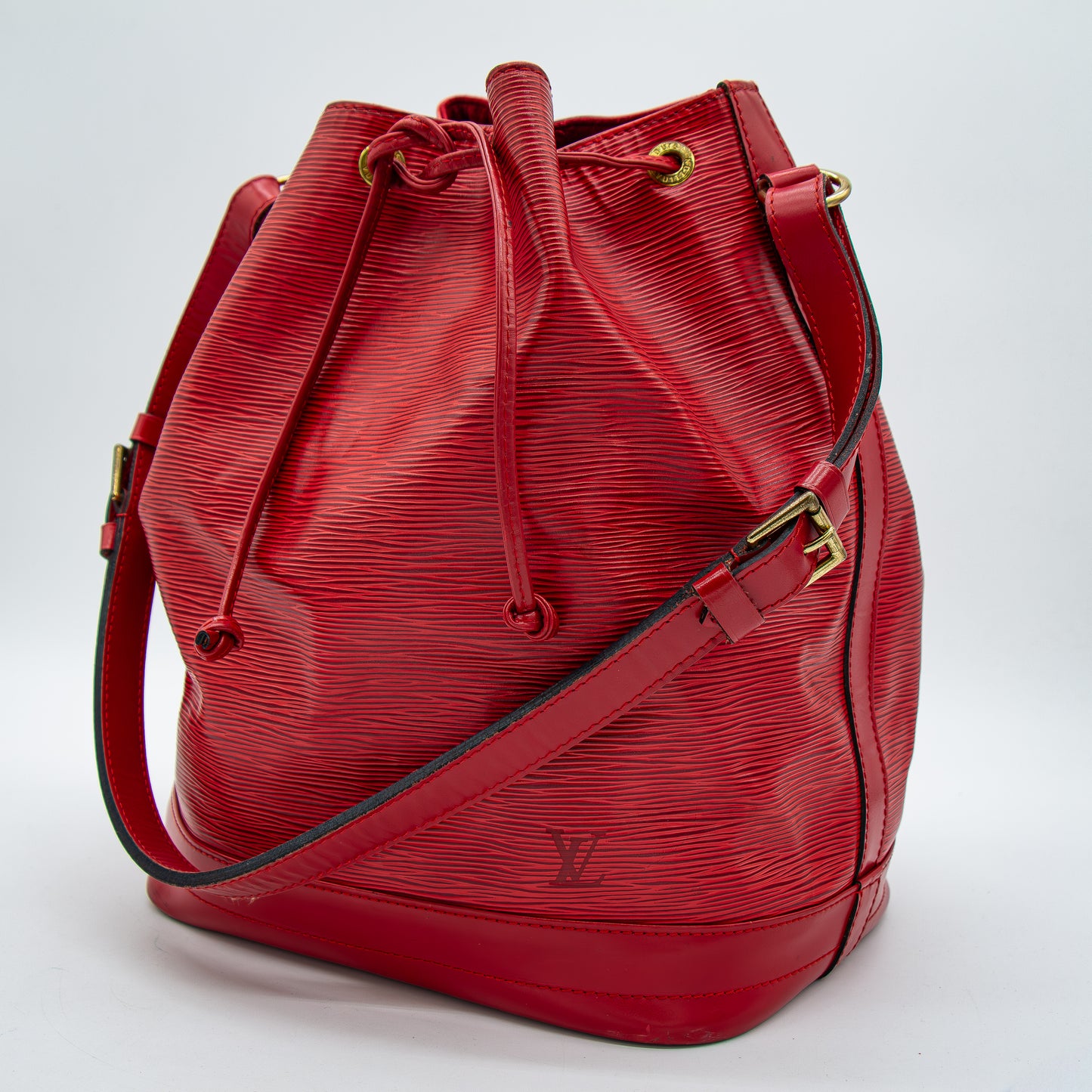 Louis Vuitton – Noé Épi Rouge