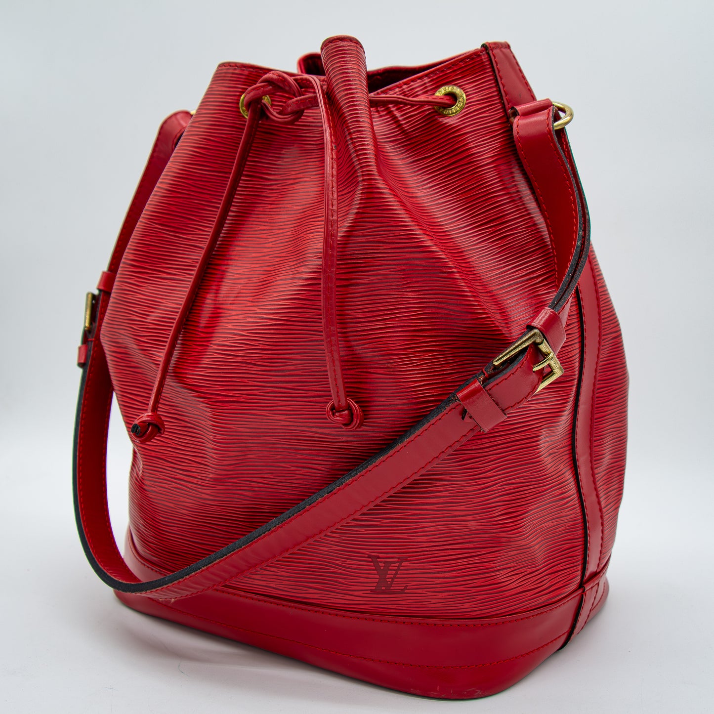 Louis Vuitton – Noé Épi Rouge