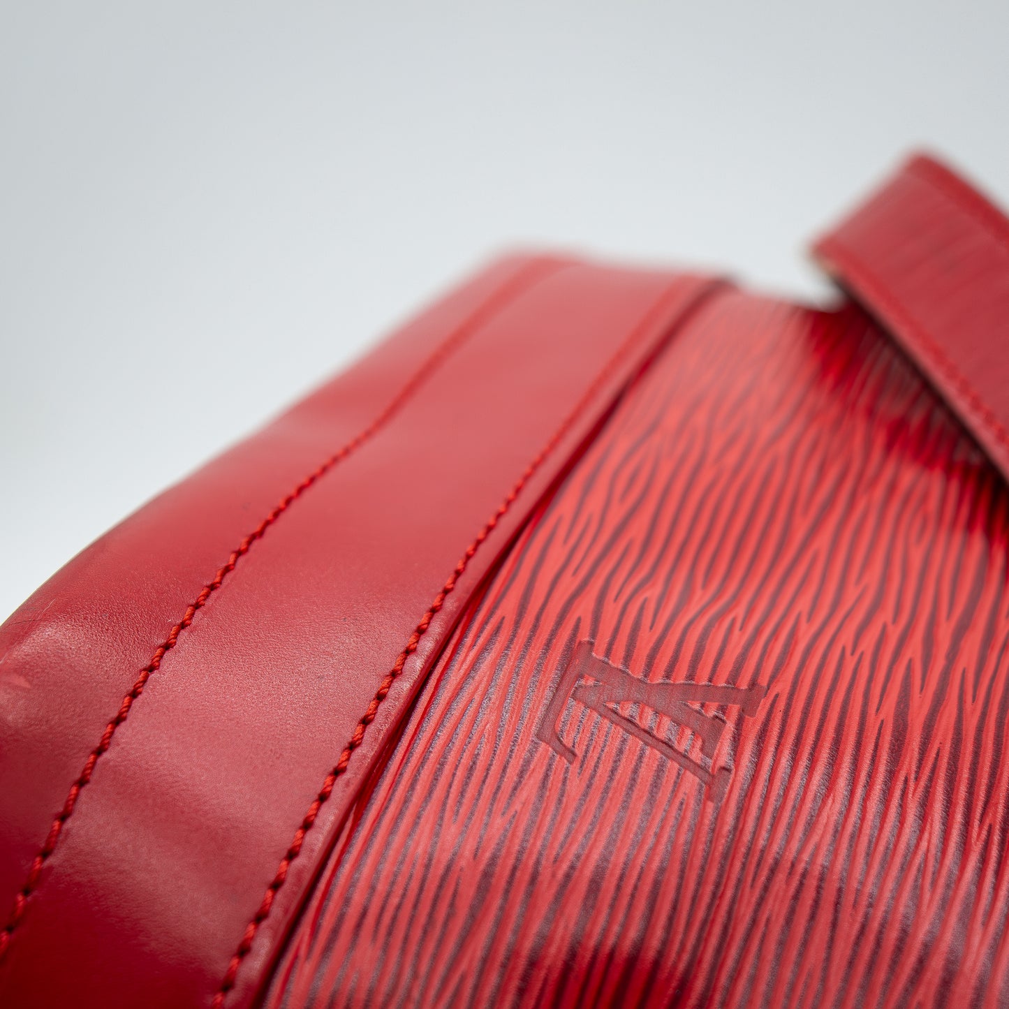 Louis Vuitton – Noé Épi Rouge