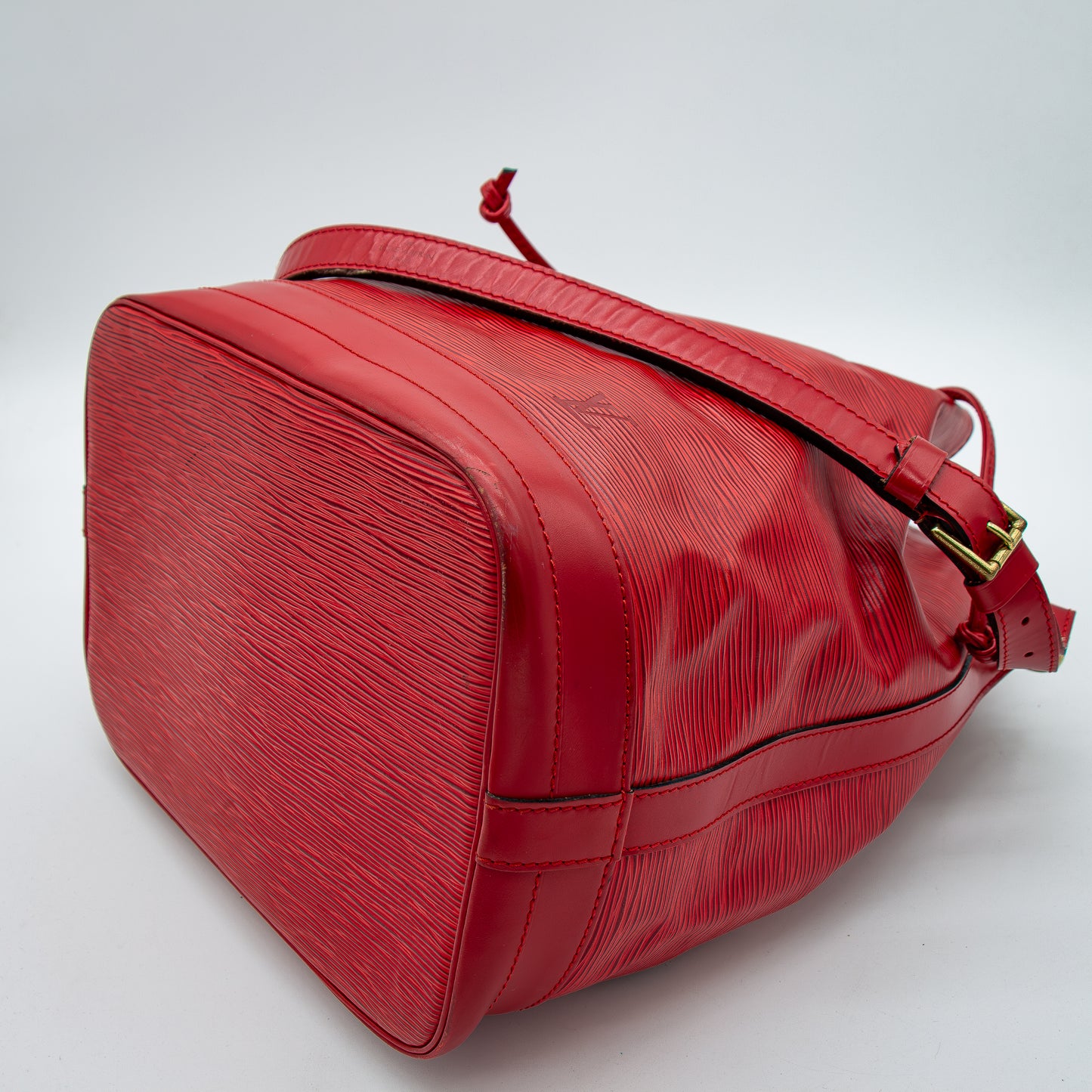 Louis Vuitton – Noé Épi Rouge