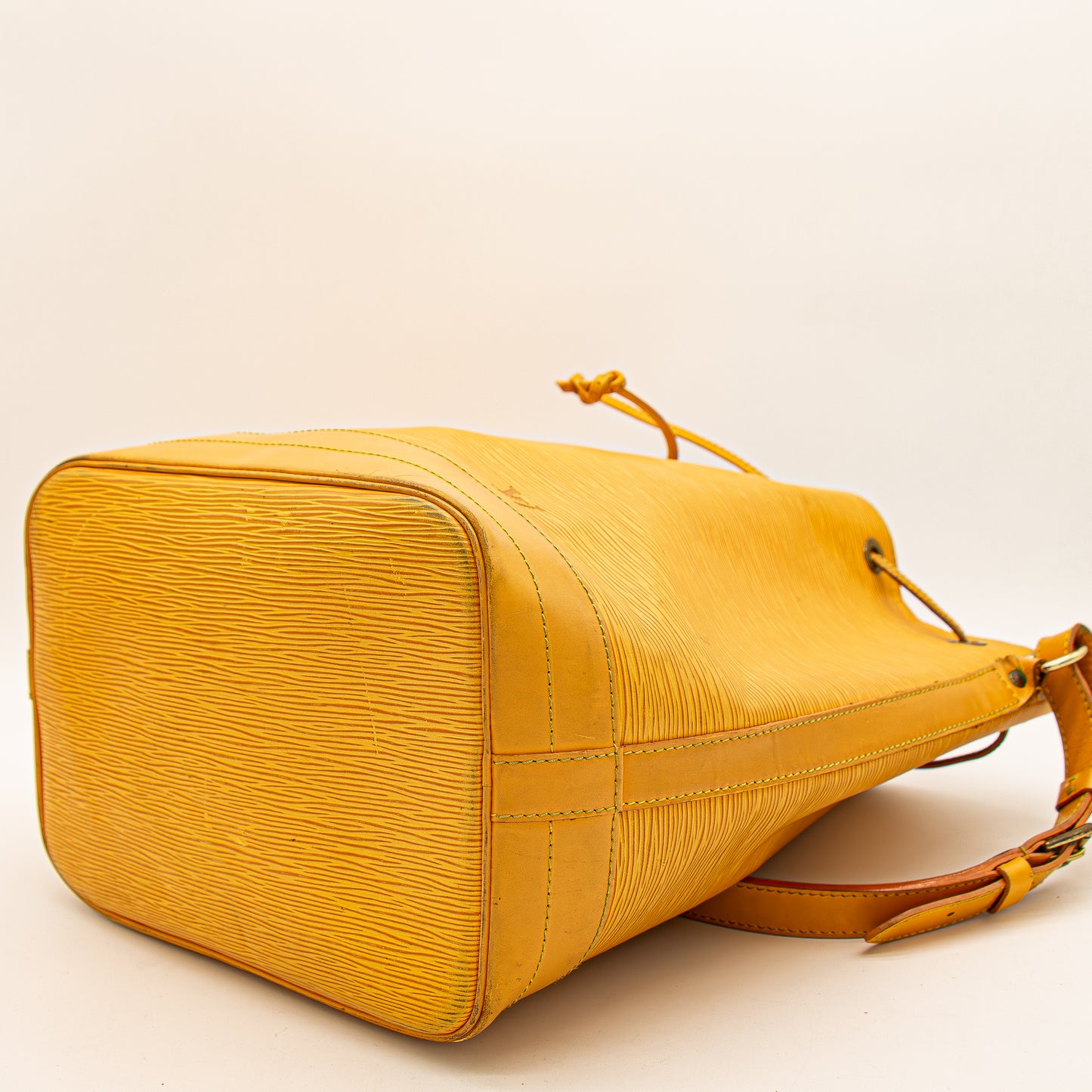 Louis Vuitton – Noé Épi Jaune
