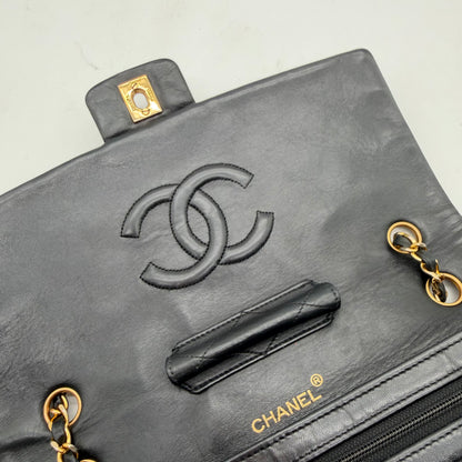 Chanel - Cuir D'agneau matelassé Single Flap 27 cm