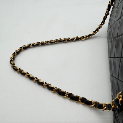 Chanel - Cuir D'agneau matelassé Single Flap 27 cm