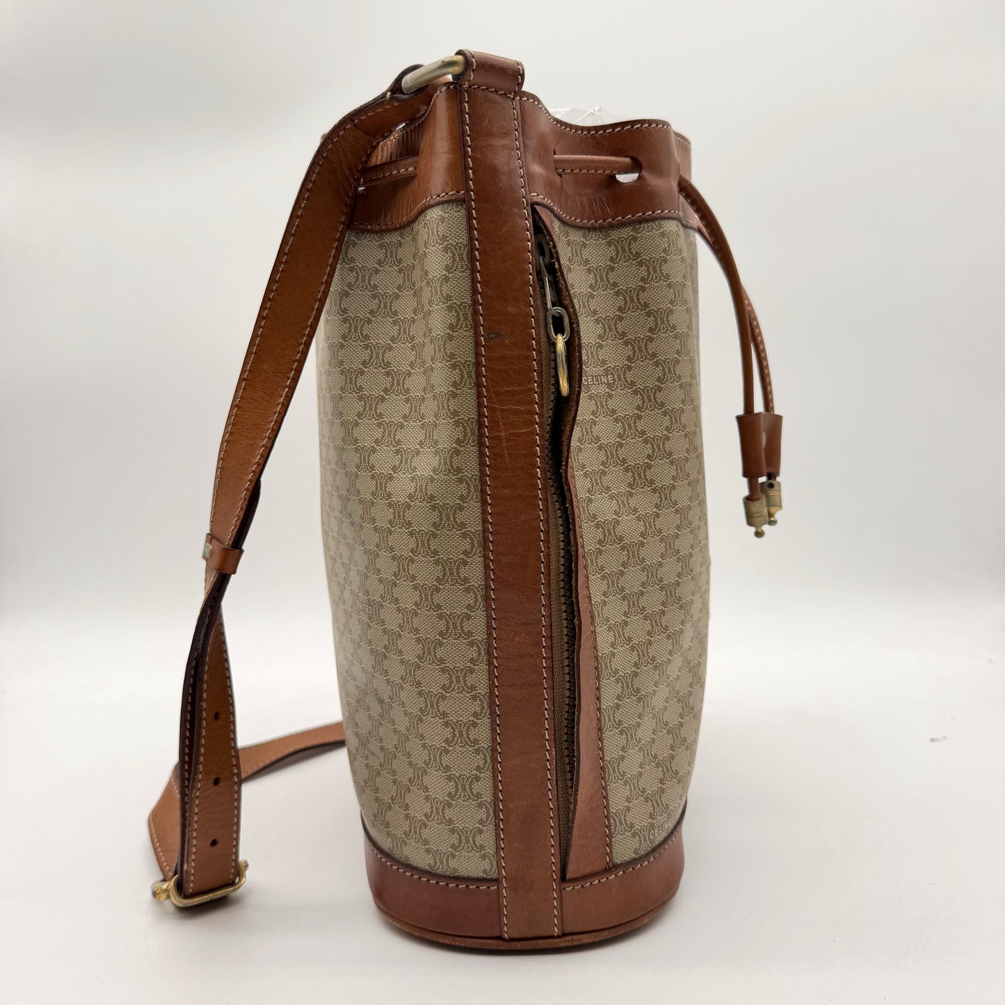 Céline sac seau Macadam blanc - côté avec poche zippée