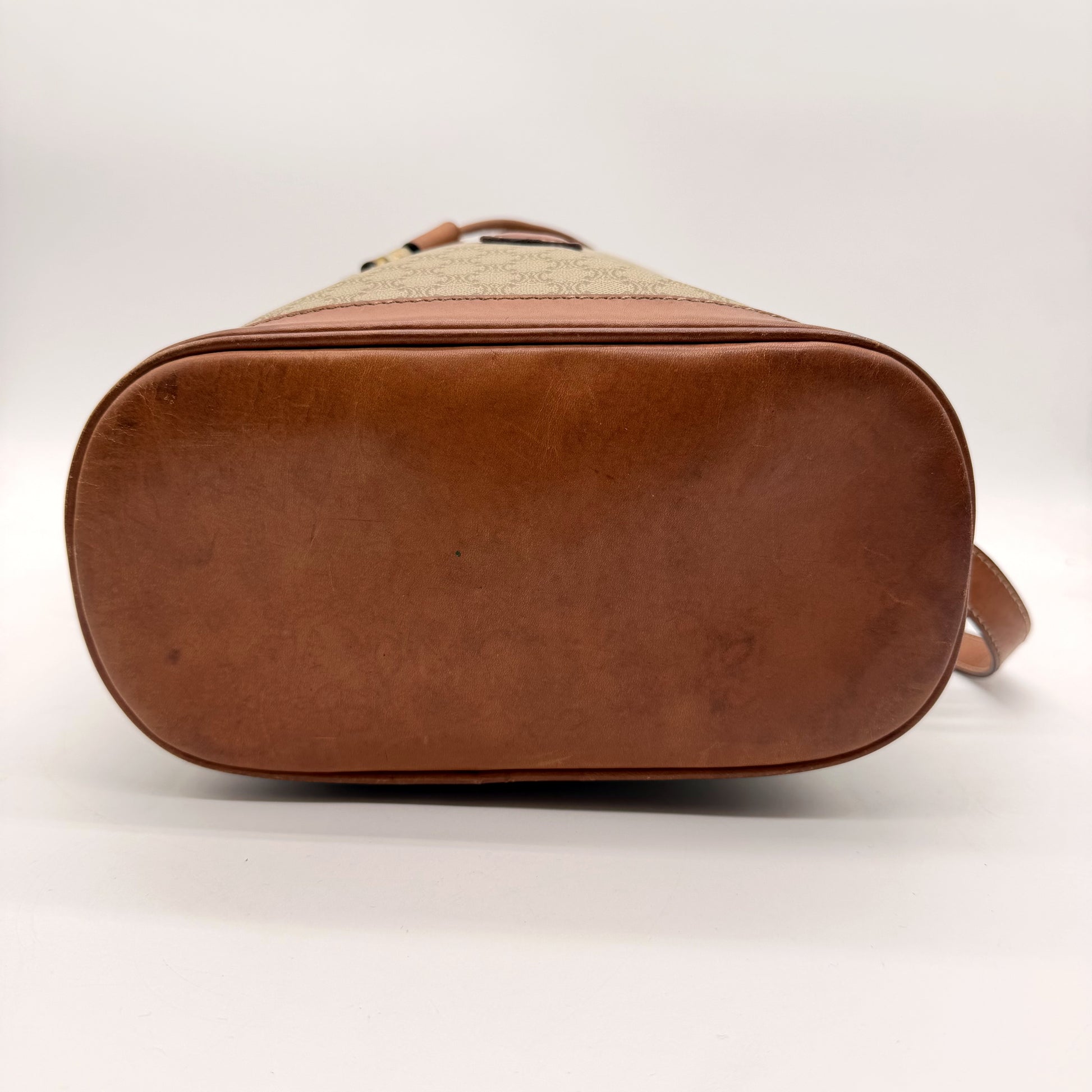 Céline sac seau Macadam blanc - fond cuir
