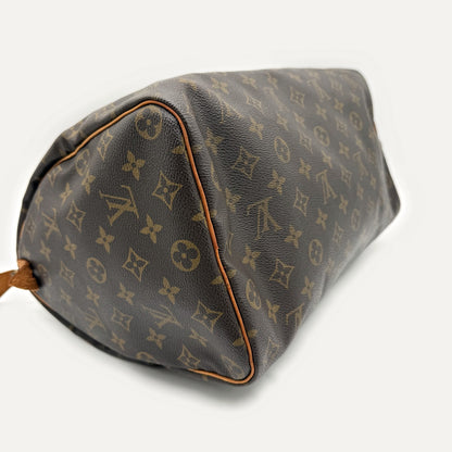 Louis Vuitton Speedy 35 Monogram - angle dessous et passepoil