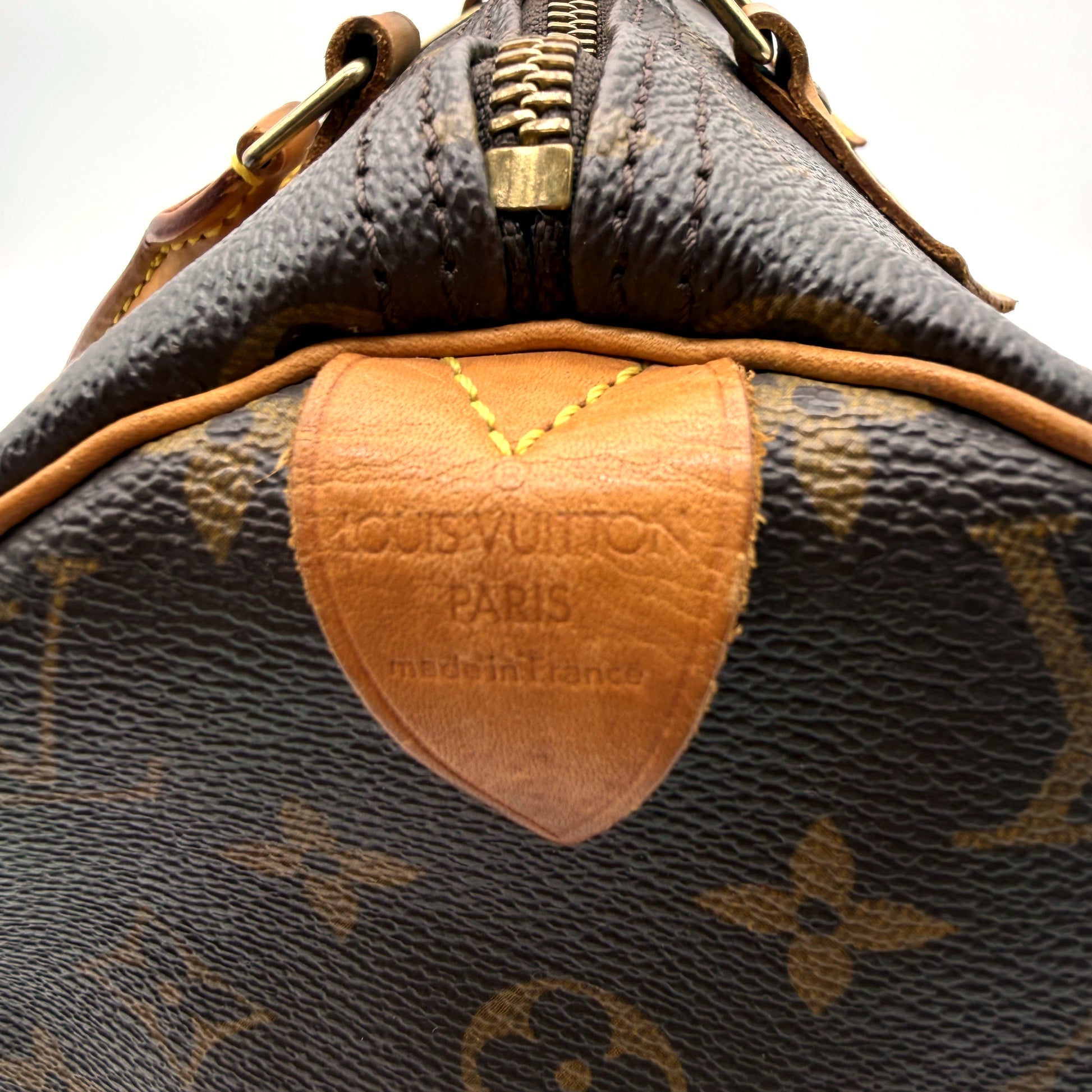 Louis Vuitton Speedy 30 - détail cachet cuir Louis Vuitton Paris made in France