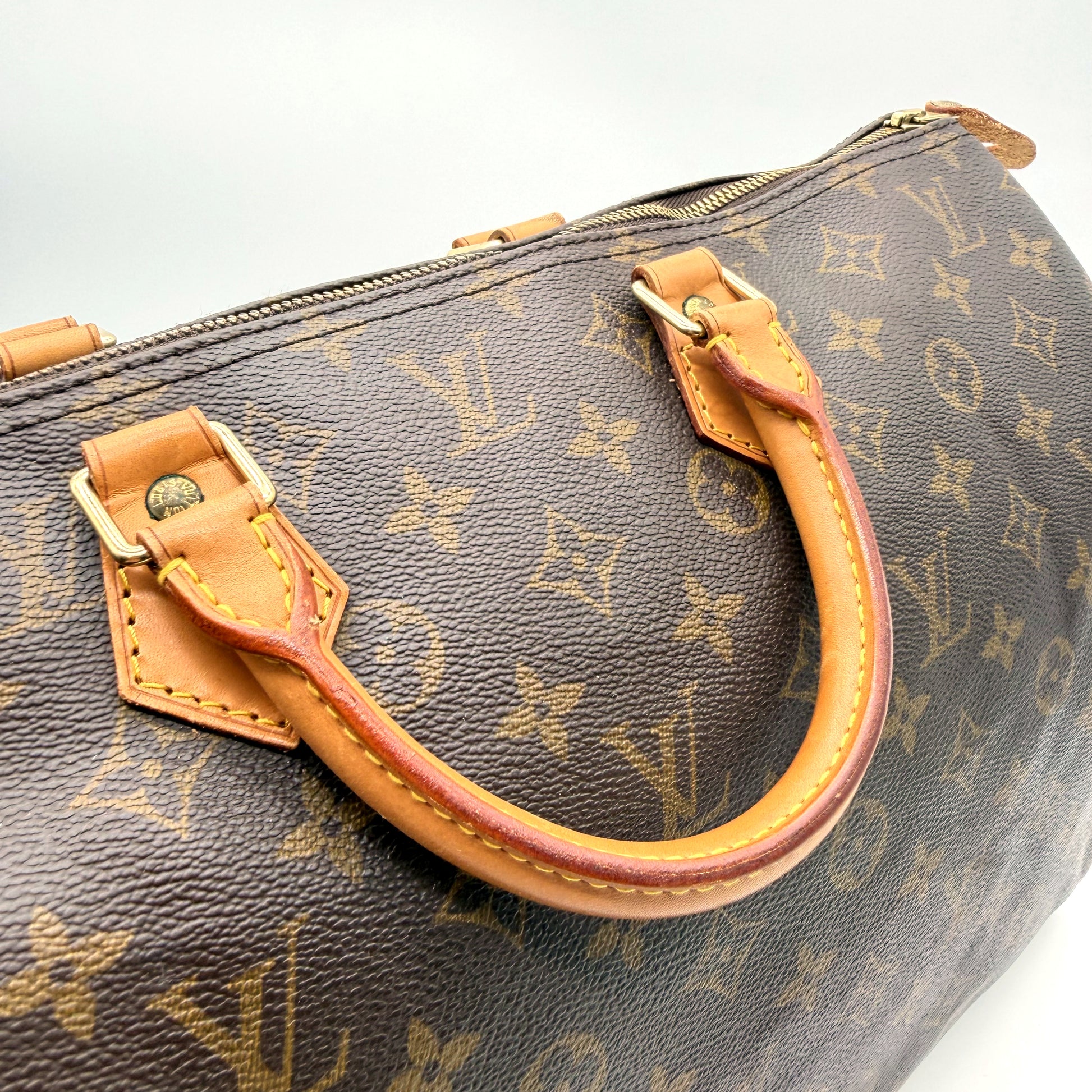 Louis Vuitton Speedy 40 - poignées cuir vachette et attaches laiton