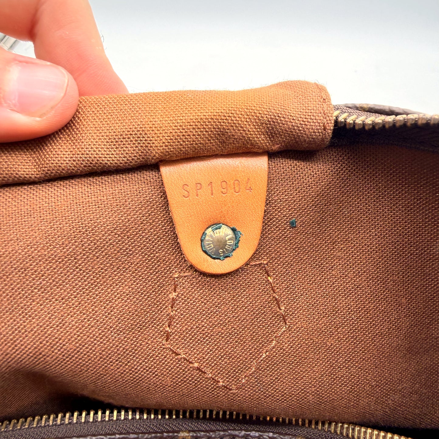 Louis Vuitton Speedy 40 - code date SP1904, fabriqué en France octobre 1994