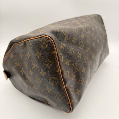 Louis Vuitton Speedy 35 Toile Monogram - angle base, état des coins