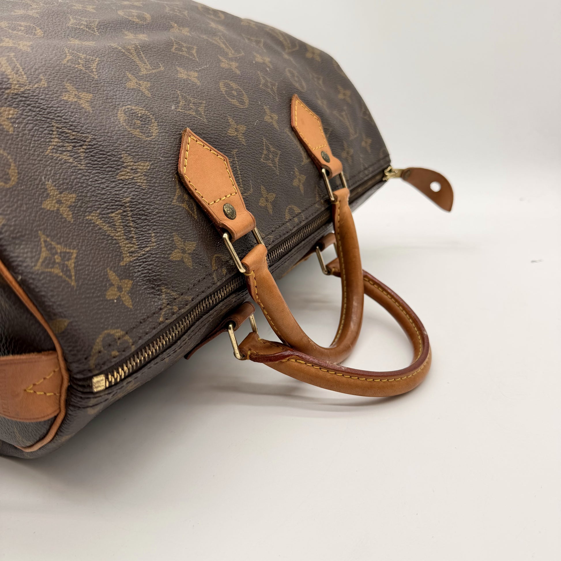 Louis Vuitton Speedy 35 - vue de dessus, poignées cuir vachette et zip