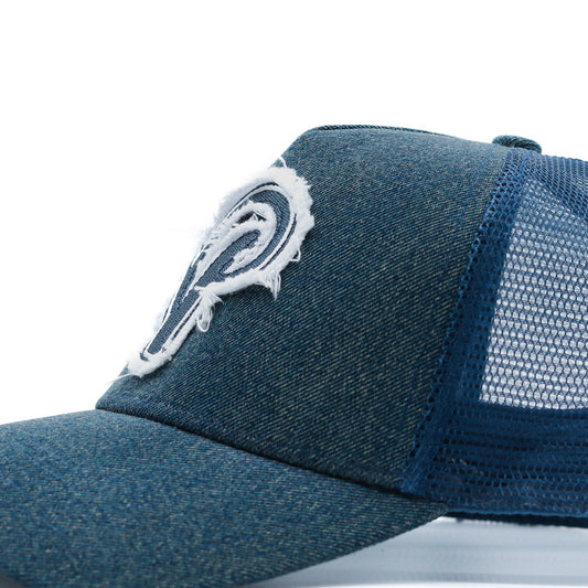 Die PanoCap in verwaschenem Jeansblau