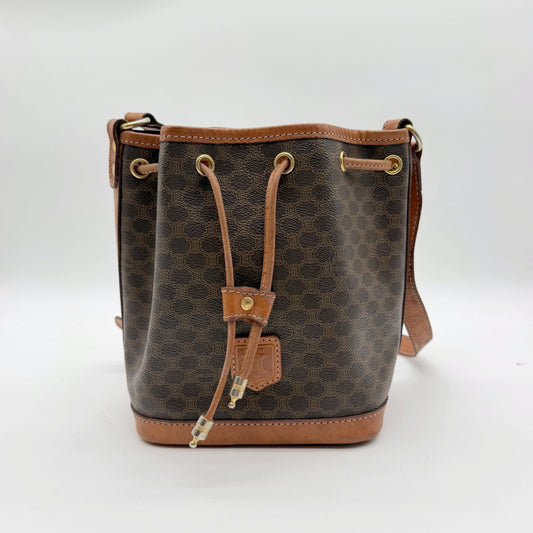 Celine sac seau petit format toile Macadam marron - vue avant