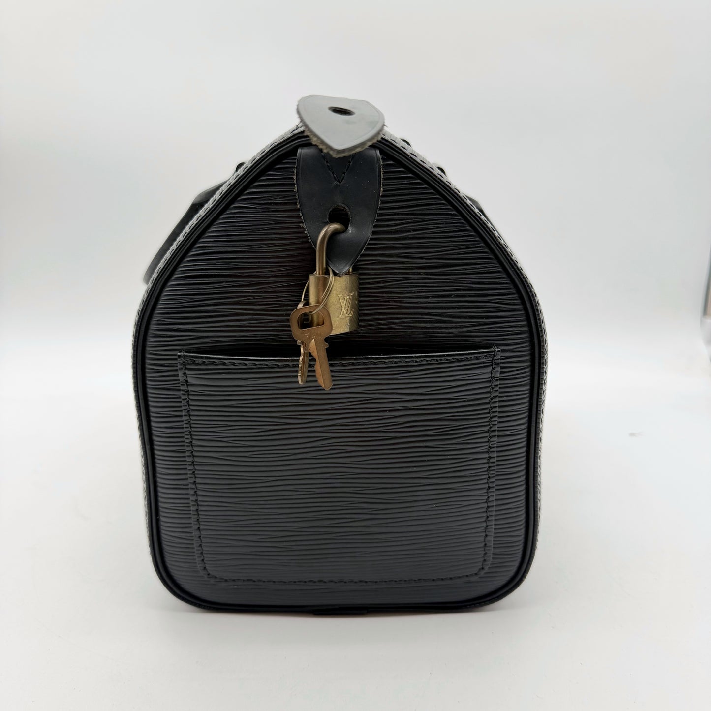 Louis Vuitton Speedy 25 cuir Epi noir - cote avec cadenas et poche exterieure