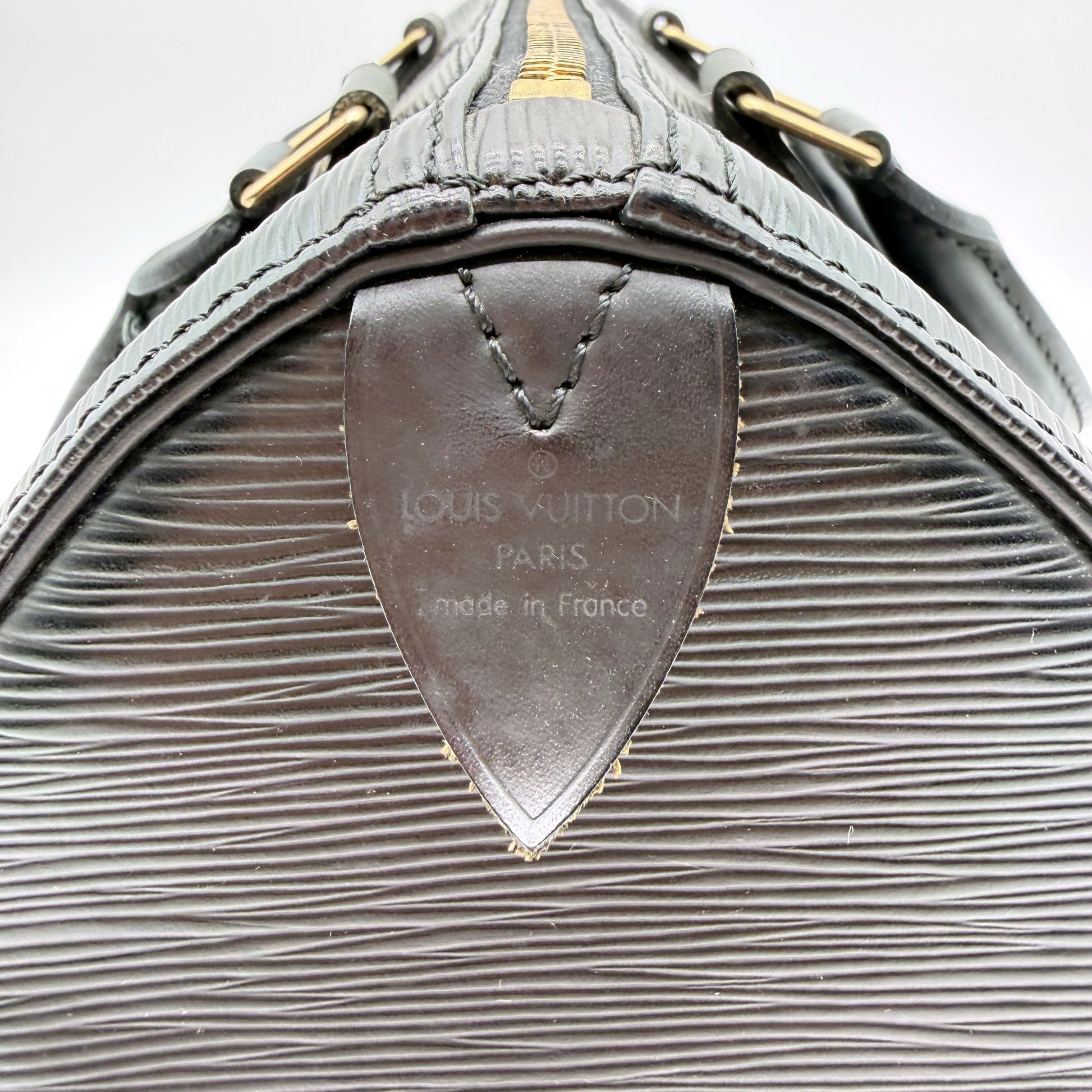 Louis Vuitton Speedy 25 cuir Epi noir - estampille Louis Vuitton Paris made in France