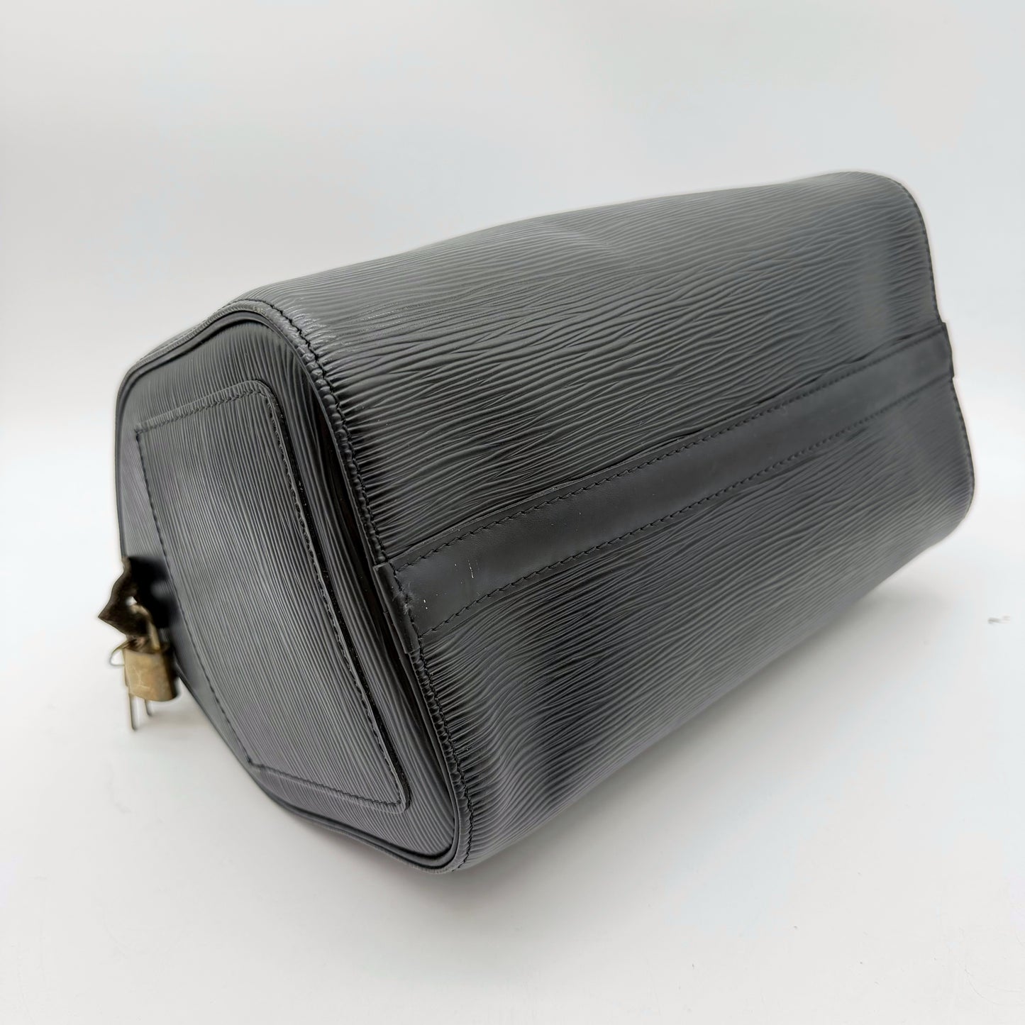 Louis Vuitton Speedy 25 cuir Epi noir - vue trois quarts