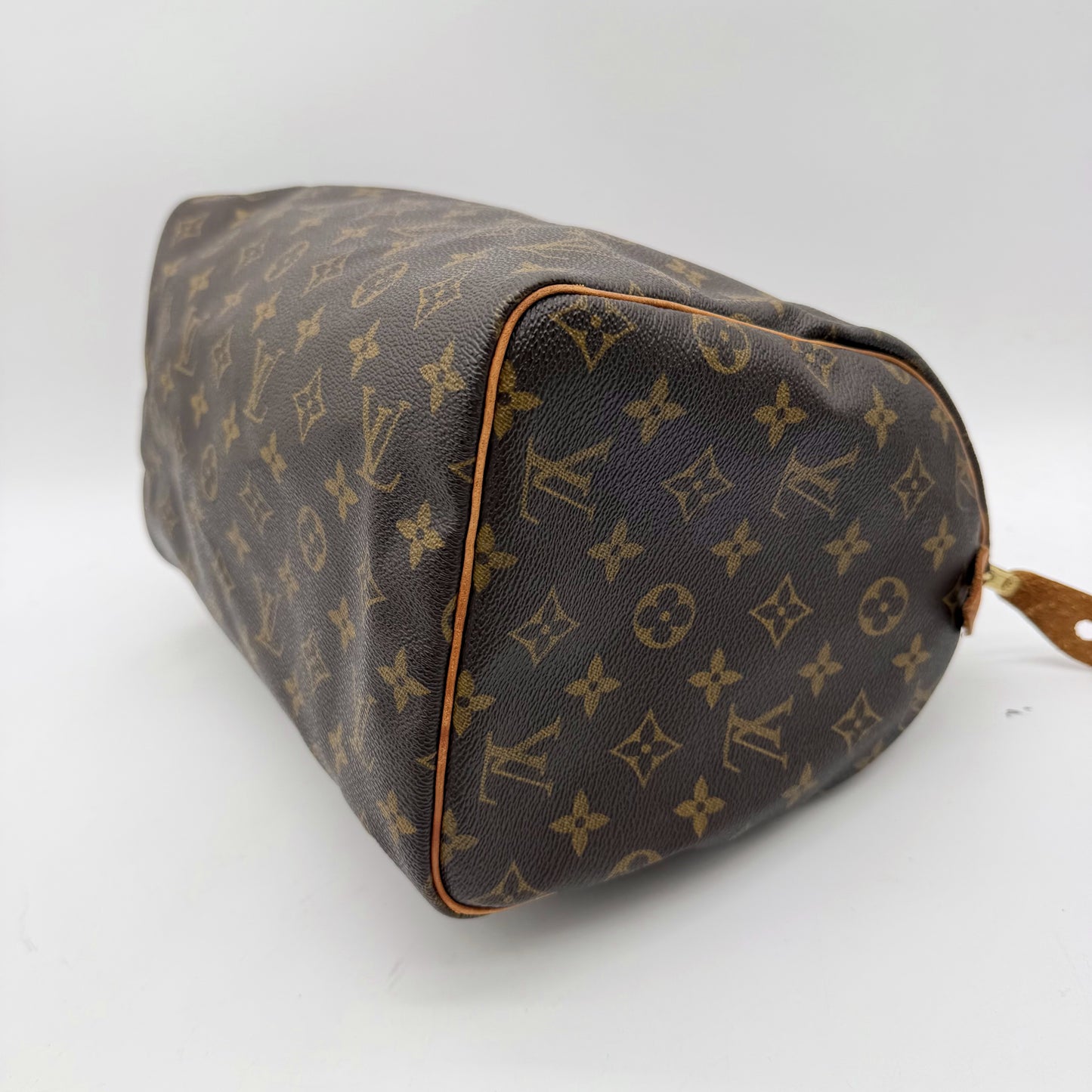 Louis Vuitton Speedy 30 toile Monogram marron - vue du dessous