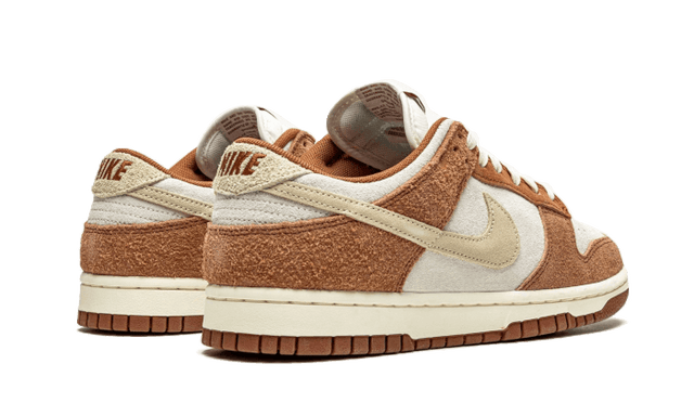 Nike Dunk Low Medium Curry