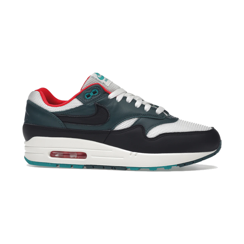 Nike Air Max 1 LeBron James Liverpool F.C.