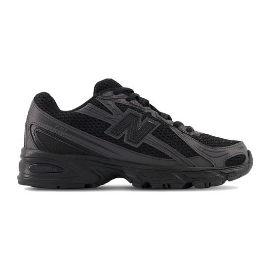 New Balance 740 Triple Black